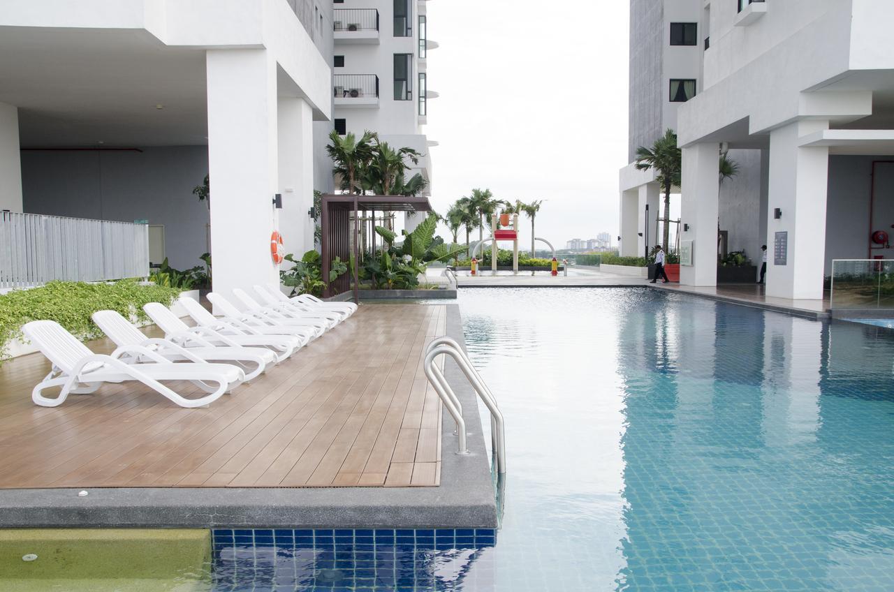 Holi Southkey Art Suite Johor Bahru Ngoại thất bức ảnh