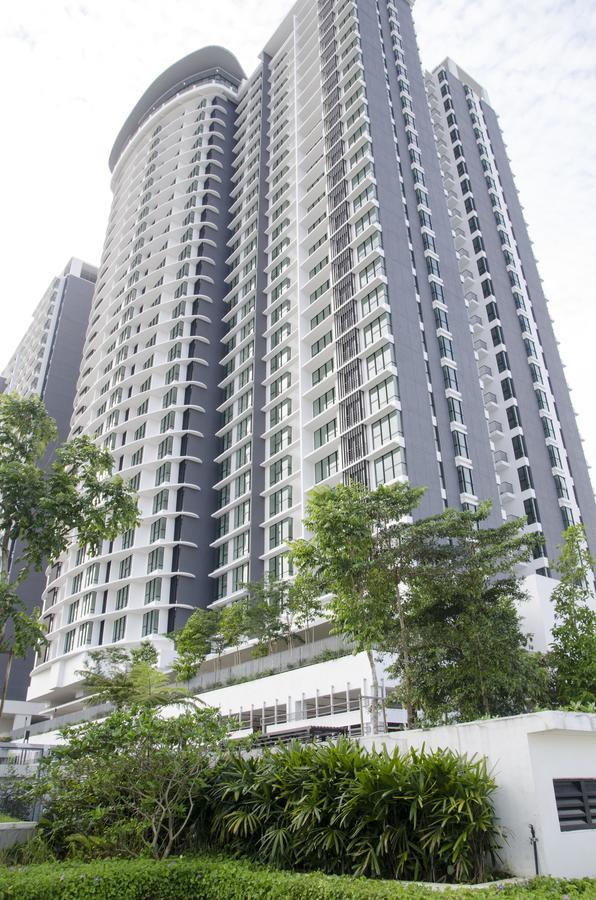 Holi Southkey Art Suite Johor Bahru Ngoại thất bức ảnh