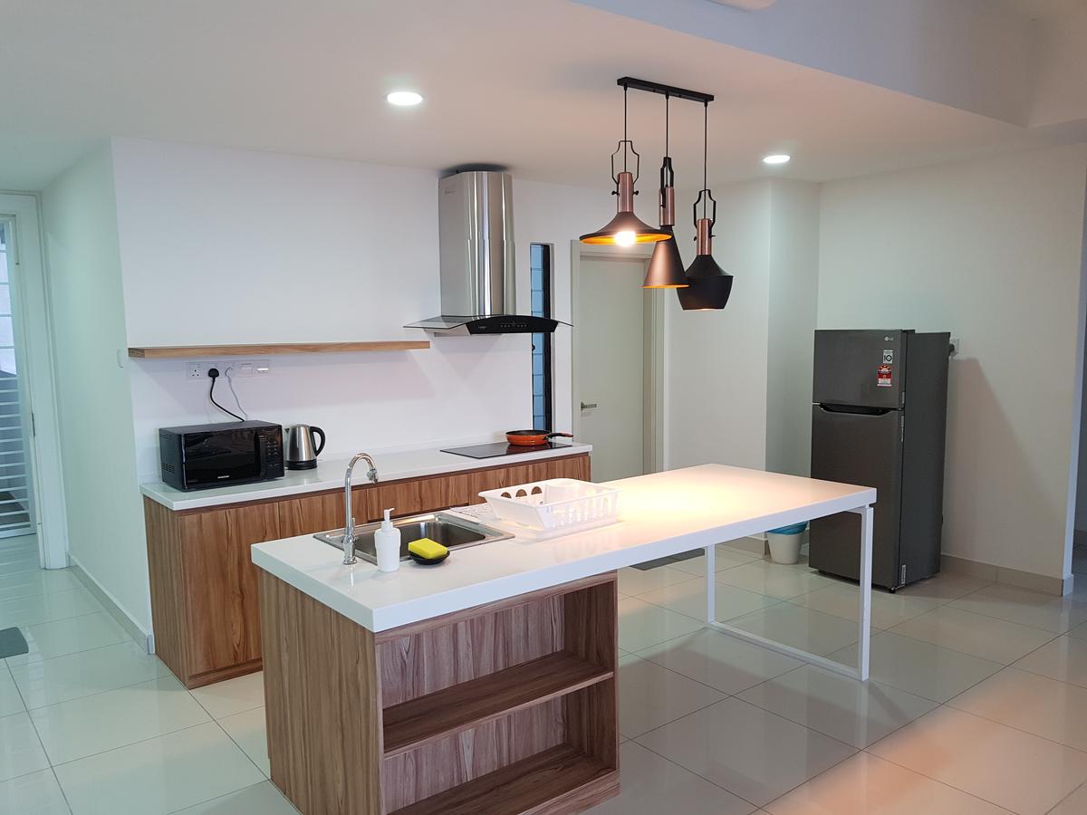 Holi Southkey Art Suite Johor Bahru Ngoại thất bức ảnh