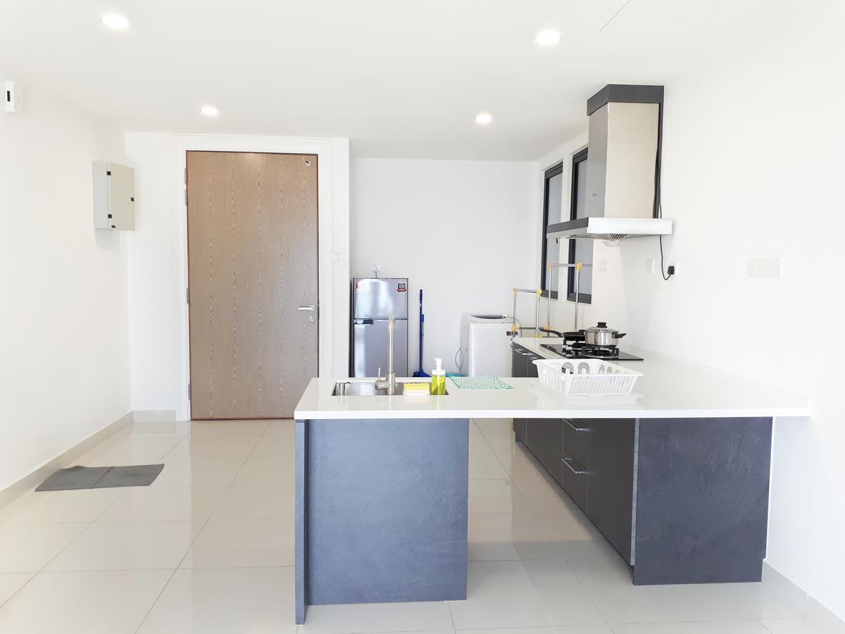 Holi Southkey Art Suite Johor Bahru Ngoại thất bức ảnh
