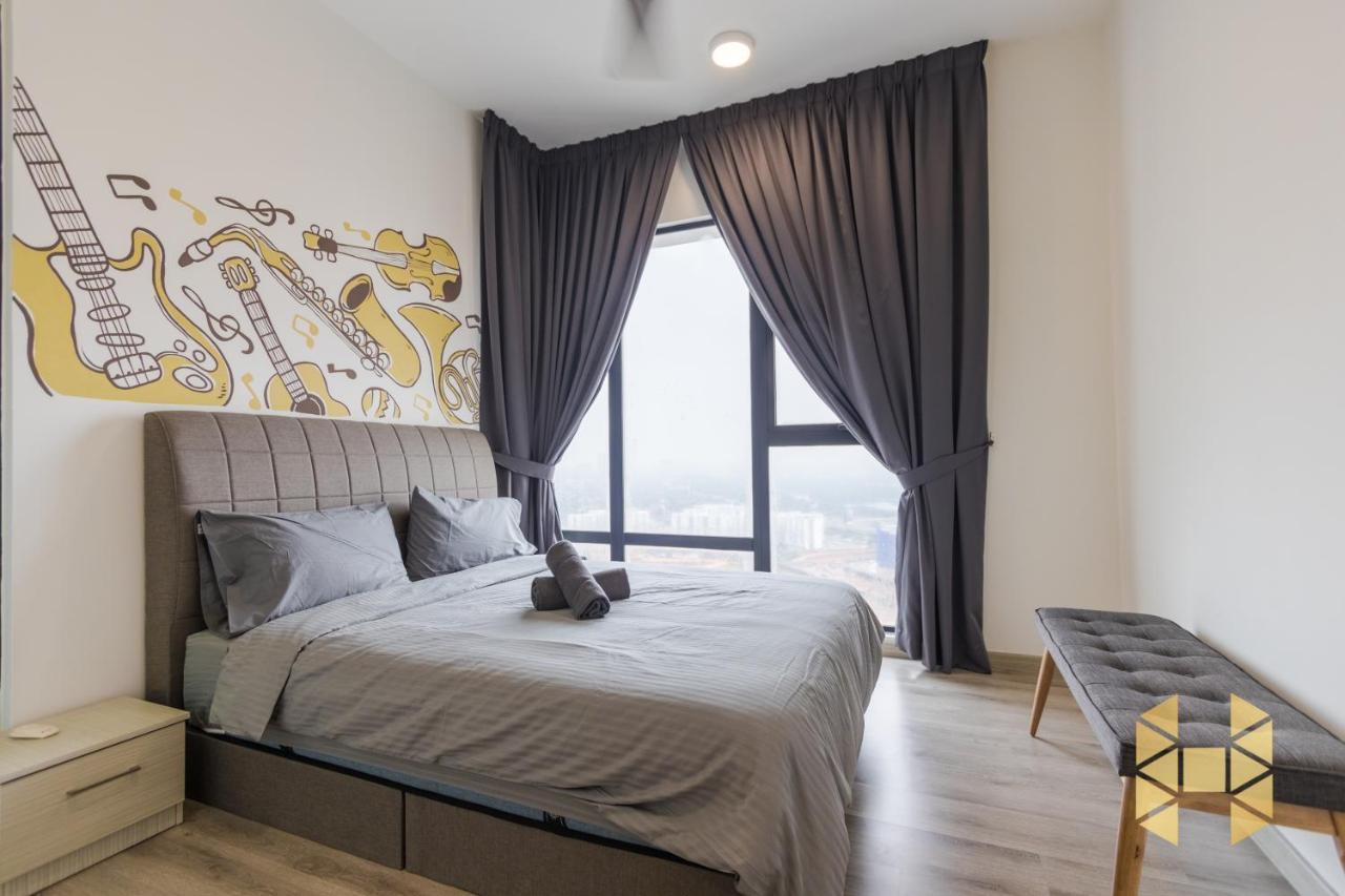 Holi Southkey Art Suite Johor Bahru Ngoại thất bức ảnh