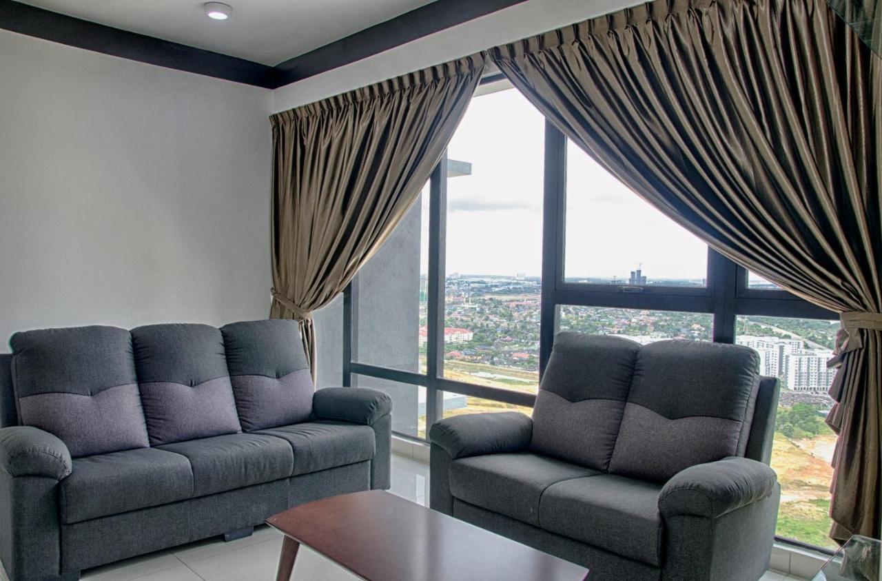 Holi Southkey Art Suite Johor Bahru Phòng bức ảnh